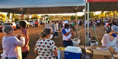 Rolim de Moura: Mais de 1,7 mil pessoas foram vacinadas contra covid-19 na noite de...