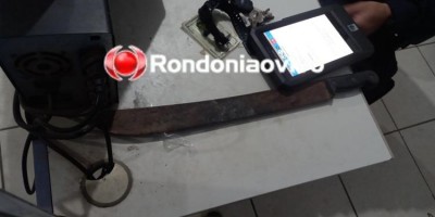 PM prende homem que ameaçou matar esposa degolada com facão