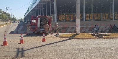 Duas motocicletas se envolvem em acidente próximo a UPA em Rolim de Moura