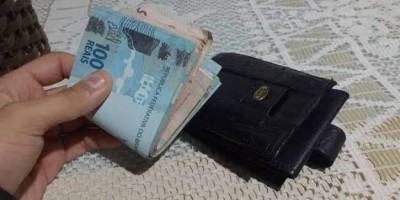 Rolim de Moura: Jornalista encontra carteira com dinheiro e documentos e entrega ao dono