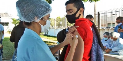 Rolim de Moura avança na vacina contra a COVID-19 e prefeito agradece empenho dos...