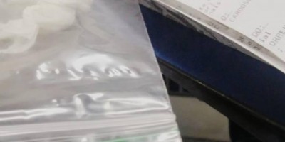 Rapaz desacata policiais que registravam ocorrência e acaba detido por porte de drogas:...