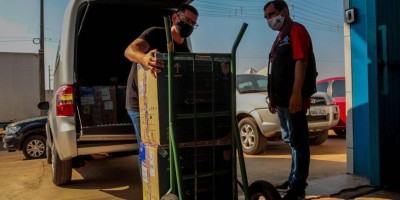 Rondônia recebe remessa com 64,1 mil doses de vacina contra covid-19