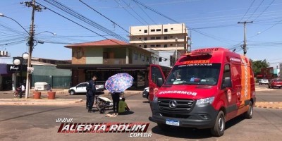 Para não bater em carro que avançou via preferencial, motociclista freia e acaba...