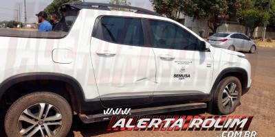 Motociclista é socorrido em estado grave após avançar via preferencial e atingir...