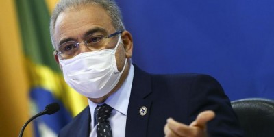 Ministro da Saúde diz que estuda aplicação da 3ª dose da vacina contra covid-19 em...