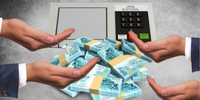Bolsonaro veta proposta de 'fundo eleitoral' de quase R$ 6 bilhões
