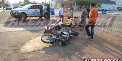 Motociclistas ficam feridos após se envolverem em acidente Rolim de Moura