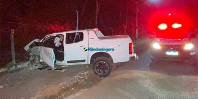 Acidente entre carro e caminhonete em Porto Velho deixa criança e dois adultos...