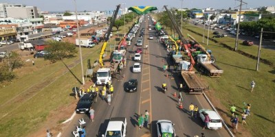 Manifestantes com mensagem antidemocráticas e a favor de Bolsonaro se concentram na...