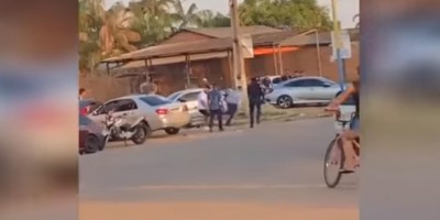 Vídeo mostra dupla tentando matar apenado a tiros na frente de boate em Porto Velho
