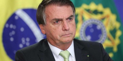 Bolsonaro recua, muda o tom e diz que nunca teve 'intenção de agredir poderes', e que...