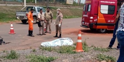Acidente envolvendo moto e caminhão boiadeiro resulta na morte de motociclista em Cacoal