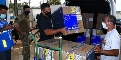 Rondônia recebe mais de 71,5 mil doses de vacinas contra covid-19