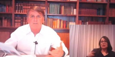 Bolsonaro faz alerta sobre a crise hídrica e sugere banho frio e não usar elevador para...