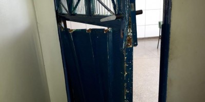Homem arromba porta de residência, estupra a vizinha e foge