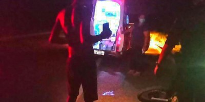 Motociclista atropela o próprio irmão que fazia caminhada na BR-429 em Alvorada do Oeste