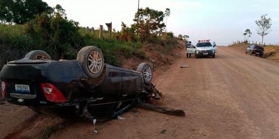 Mulher e duas crianças ficam feridas após carro capotar na zona rural de Ji-Paraná;...