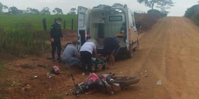 Motociclista fica ferido após acidente de moto na zona rural de Nova Brasilândia