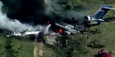 Avião com 21 passageiros cai nos EUA; Todos sobreviveram; veja o vídeo