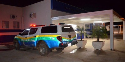 Duas pessoas dão entrada no hospital municipal vítimas de pauladas e facadas em Jaru
