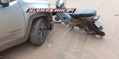 Rolim de Moura: Acidente de trânsito na esquina da UPA deixa motociclista lesionada