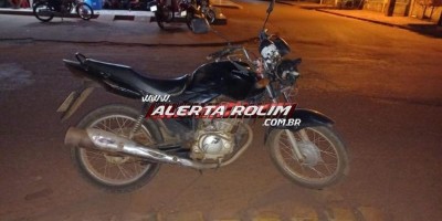 Acidente entre carro e moto resulta em uma pessoa ferida em Rolim de Moura