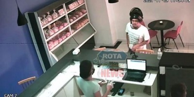 Na cara limpa: Câmera de segurança registra ladrão assaltando padaria em Vilhena