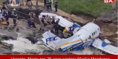 Veja ao vivo resgate das vítimas do avião que caiu em Minas Gerais