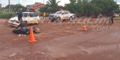 Acidente entre carro e moto e deixou uma pessoa ferida em Rolim de Moura