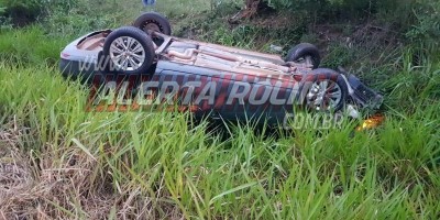 Atualização: Carro capota em grave acidente de trânsito na RO-383 em Rolim de Moura;...