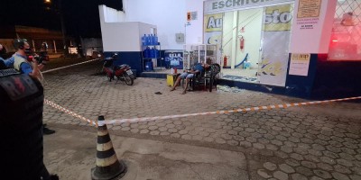 Homem é executado a tiros em pátio de posto de combustível em Ji-Paraná