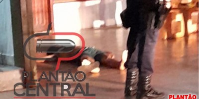 Homem é morto a socos e pontapés em rodoviária de Espigão do Oeste; Acusada do crime...