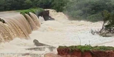 MG tem 138 cidades em situação de emergência em razão das chuvas e risco alto de...