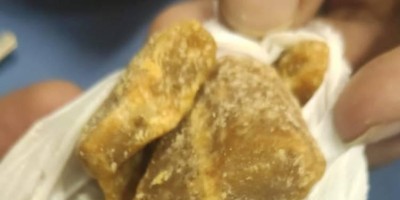 Polícia faz revista e encontra droga escondida nas partes íntimas de homem em Vilhena