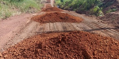 Secretária de Obras de Rolim de Moura recupera linha 172 norte