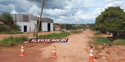 Moradores do Jardim Tropical ficam sem energia elétrica após caminhão danificar fios e...