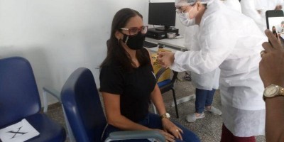 Salas de Vacina das UBS Centro Norte e Cidade Alta prontas para atender a população...