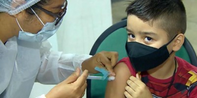 Fake news, medo e teorias conspiratórias tem causado baixa procura de vacinas contra...