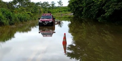 Pelo 3º dia, BR-364 segue interditada e sem previsão de liberação; BR-421 segue...