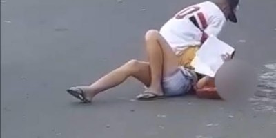 Após bebedeira, marido espanca mulher no meio da rua em Porto Velho