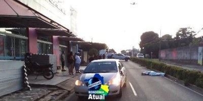 Câmera de segurança registra momento em que carro atropela e mata pedestre em Ji-Paraná