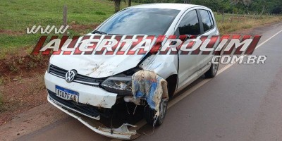 Colisão entre carro e moto foi registrada na RO-010 em Rolim de Moura