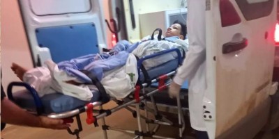 Criança que fraturou crânio ao cair de telhado volta para casa: 'medo era de perder pra...