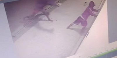 Suspeitos quebram porta e furtam supermercado em Nova Brasilândia; Veja o vídeo