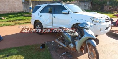 Ocupantes de Biz ficaram feridas após atingirem lateral de camioneta em Rolim de Moura