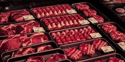 China suspende compra de carne da JBS, Marfrig e Naturafrig por uma semana