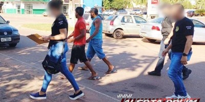 Policiais prendem dois suspeitos de tentativa de feminicídio em Rolim de Moura; Terceiro...
