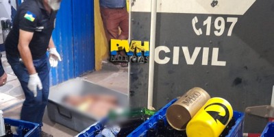 Câmera registra momento em que homem é atacado a tiros e acaba morrendo em...