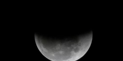 Maio terá eclipse total da lua visível em todo o Brasil e chuva de meteoros